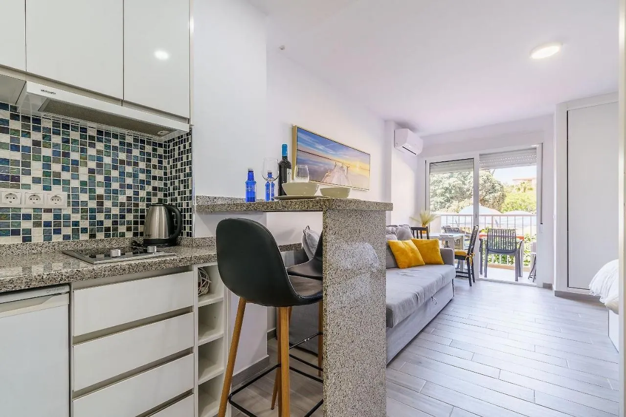 Cosy Studio With Balcony In Bonanza Square Apartment Benalmadena 0*,  Spain